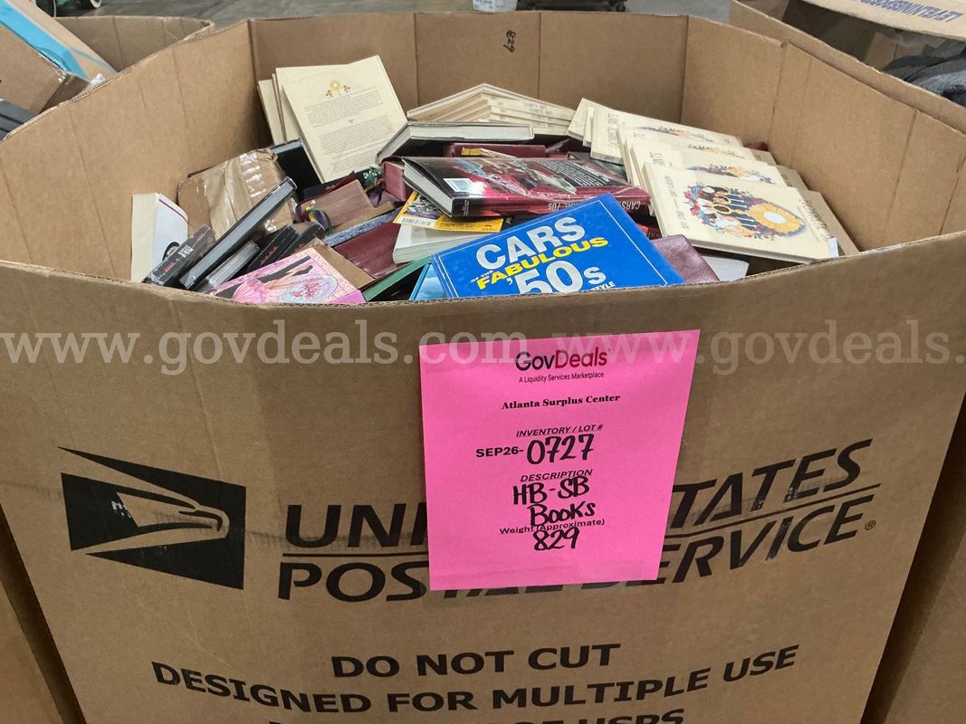 Books: Mixed "Hard and Soft Back" (Gaylord) (SEP26-0727)