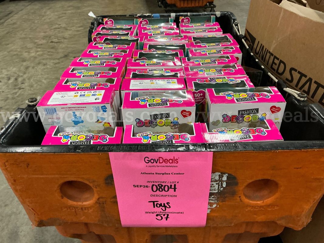 Collectibles: "Toys, Games and Puzzles" (SEP26-0804X)