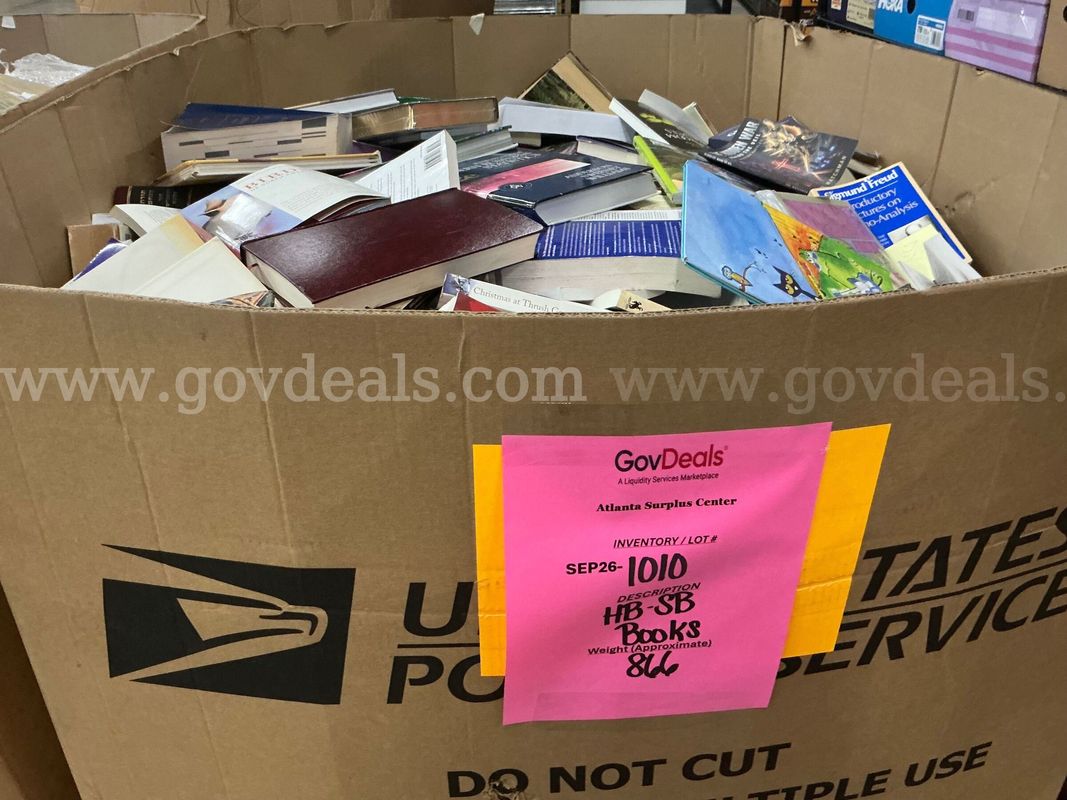 Books: Mixed "Hard and Soft Back" (Gaylord) (SEP26-1010)