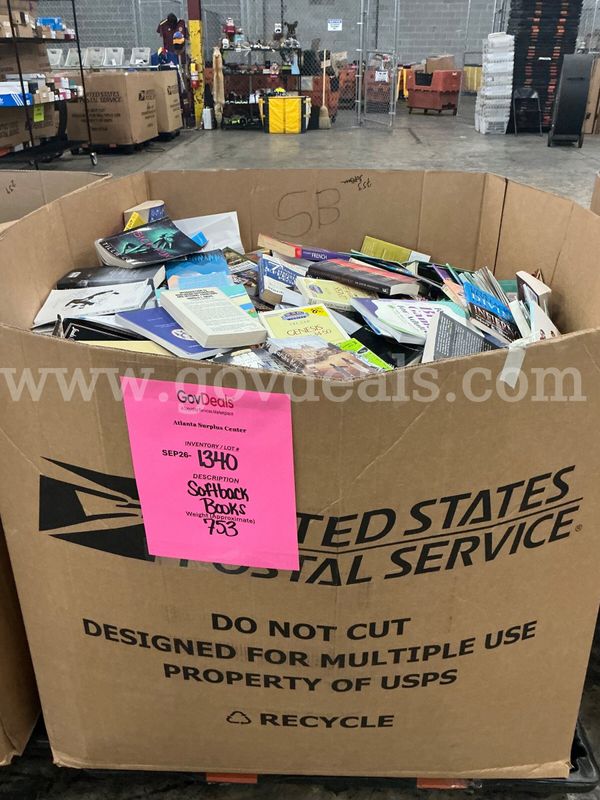 Books: Mixed "Hard and Soft Back" (Gaylord) (SEP26-1340)