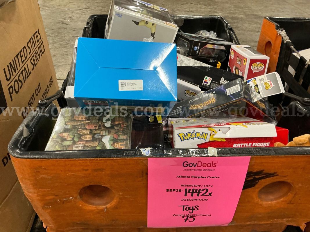 Collectibles: "Toys, Games and Puzzles" (SEP26-1442X)