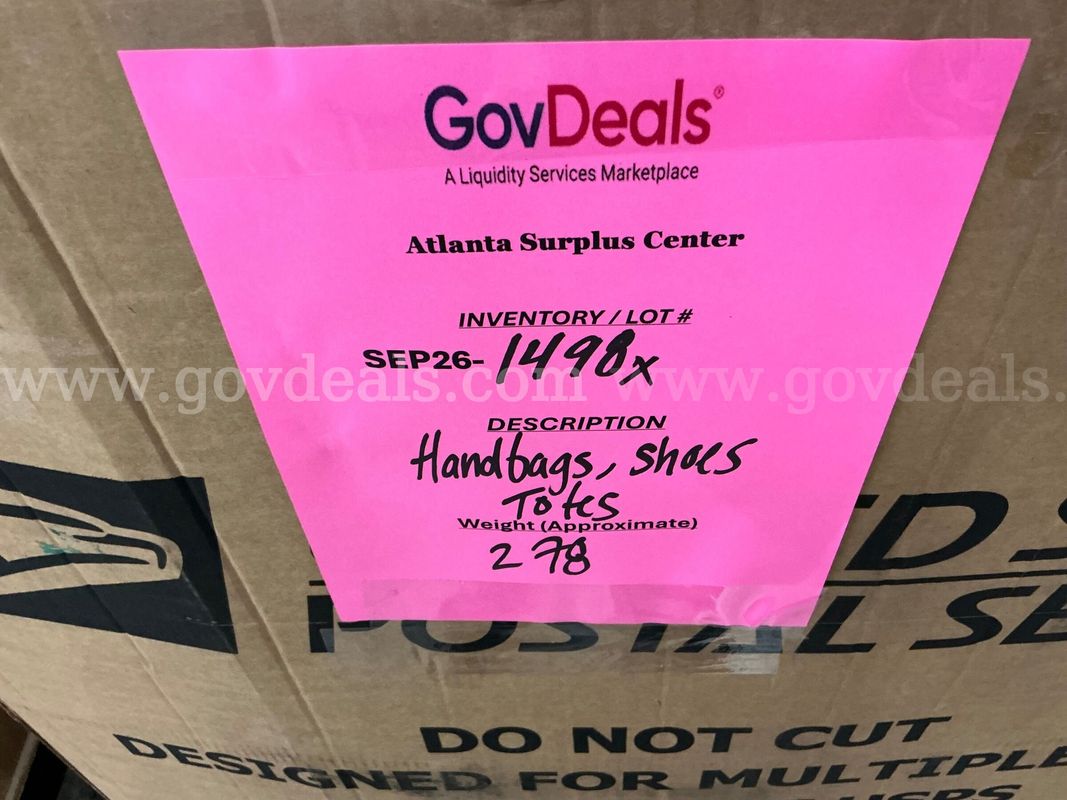 Apparel: Manually Sorted "Shoes, Handbags and Totes" (SEP26-1498X)