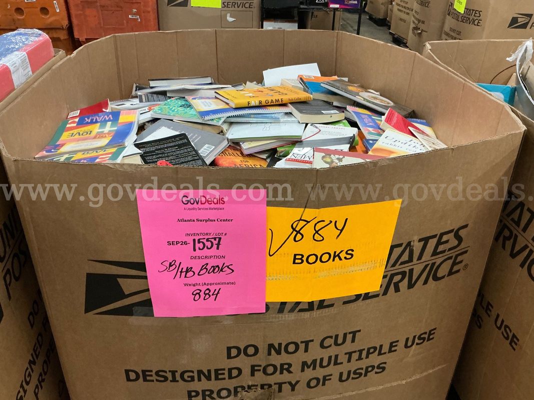 Books: Mixed "Hard and Soft Back" (Gaylord) (SEP26-1557)