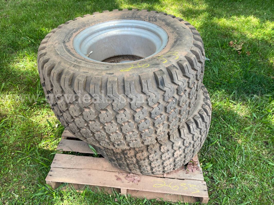 Lot of Two (2) 31/ 15.50 X 15 Goodyear Softrac