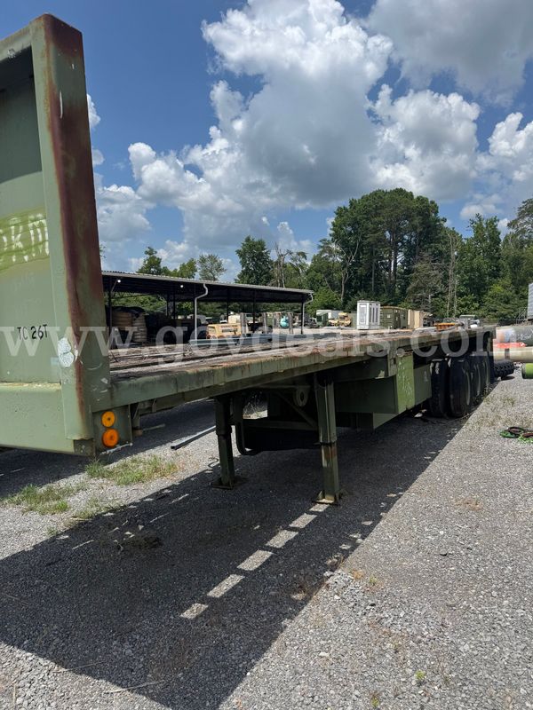 40 ft tri axle flatbed trailer