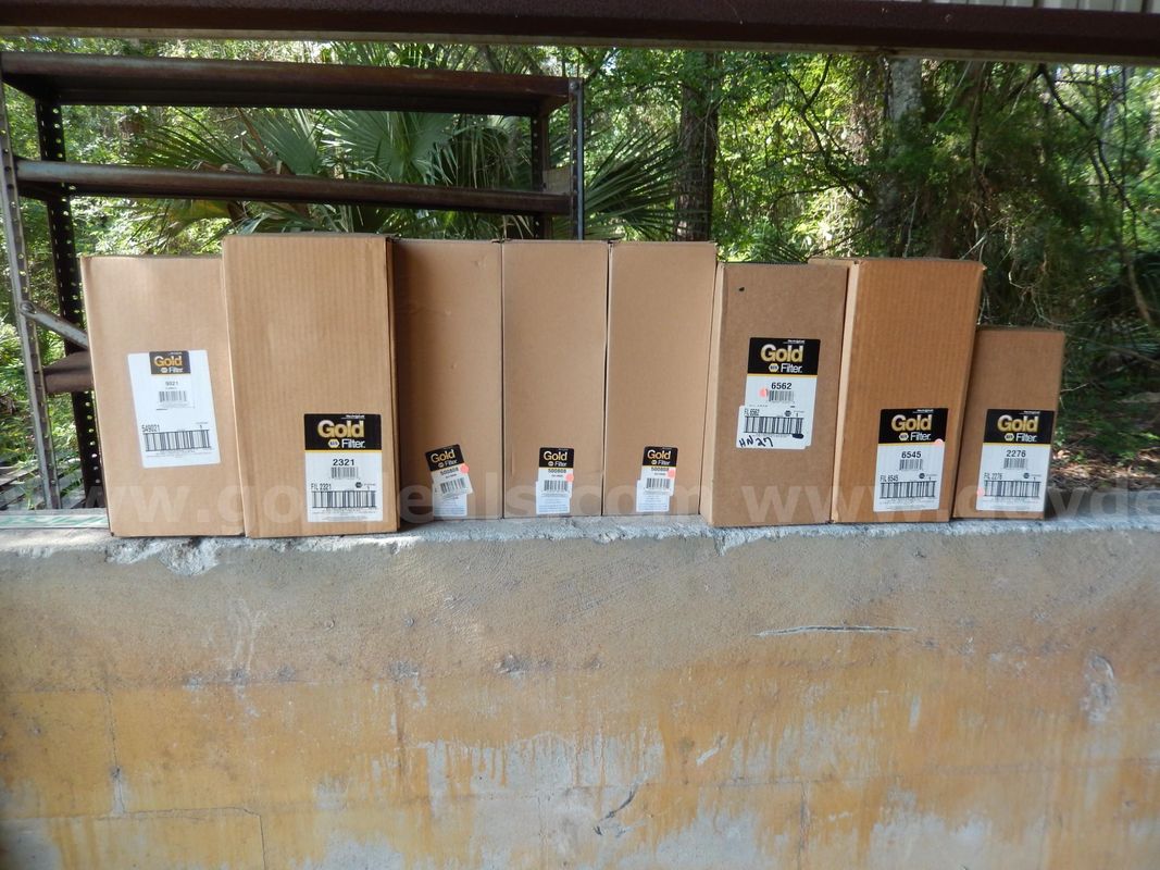 NEW/OLD STOCK (8) ASSORTED NAPA GOLD AIR FILTERS LISTED BELOW