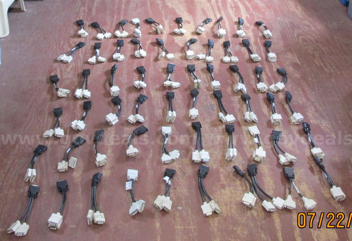 (60) Dms-59 Pin Splitter To 2-Dvi Female Monitor Cables.