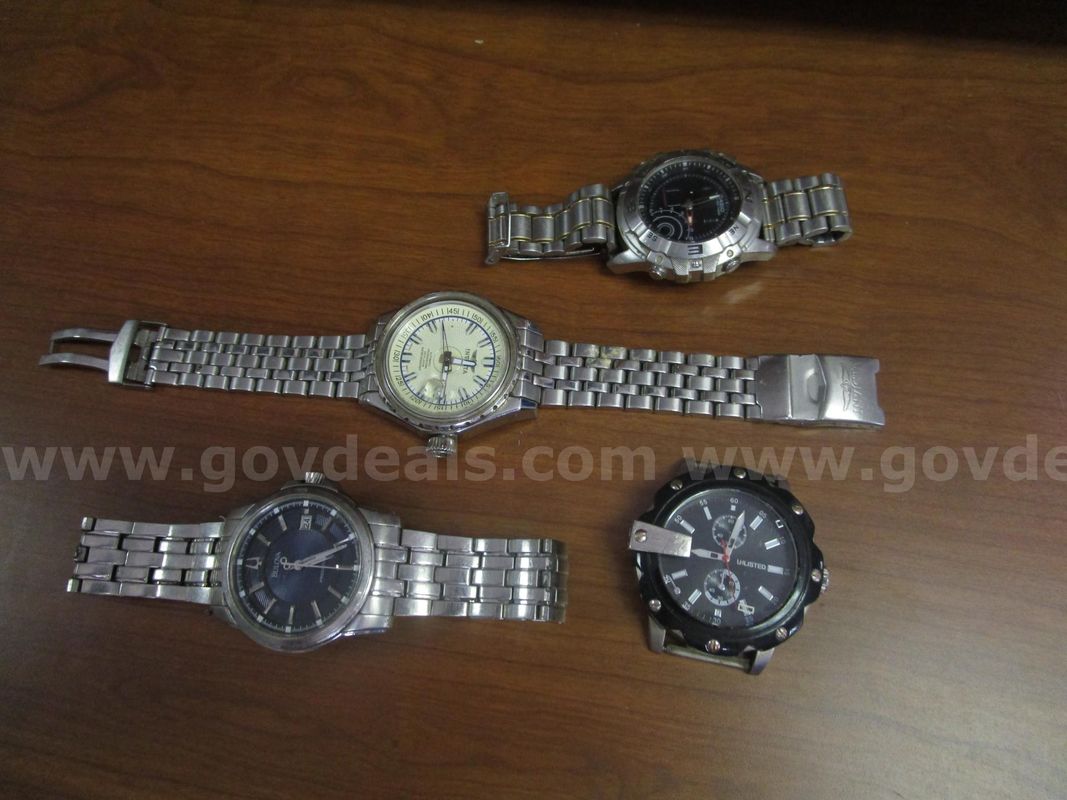 (4) USED WATCHES; RECOMENDED PARTS OR REPAIR
