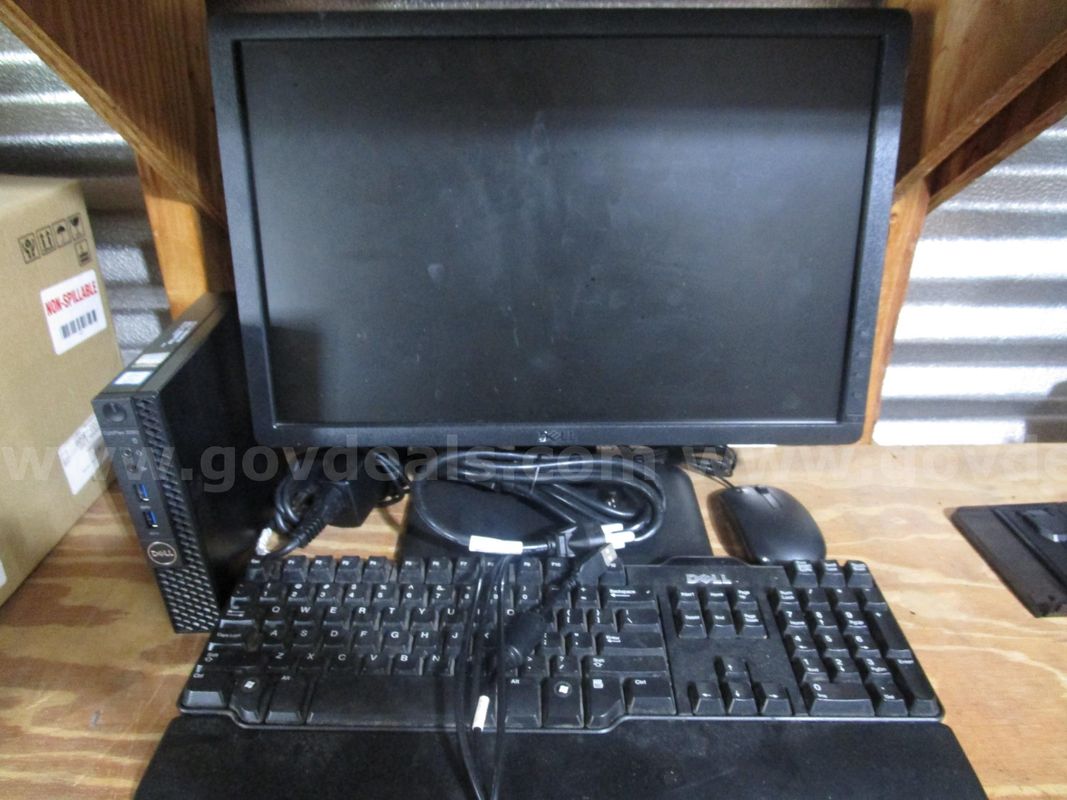 USED COMPUTER SET: (1) DELL OPTIPLEX 3060 MICRO; (1) DELL 19" MONITOR; (1) DELL KEYBOARD; (1) DELL MOUSE