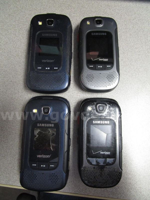(2) USED SAMSUNG FLIP PHONES, SM-B690V; (2) USED SAMSUNG FLIP PHONES, SCH-U660