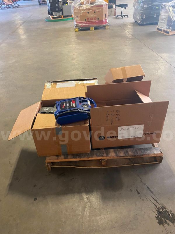 1 PALLET OF CONTROL BOXES,DISPLAY WATCHGUARD AND CAMERAS.