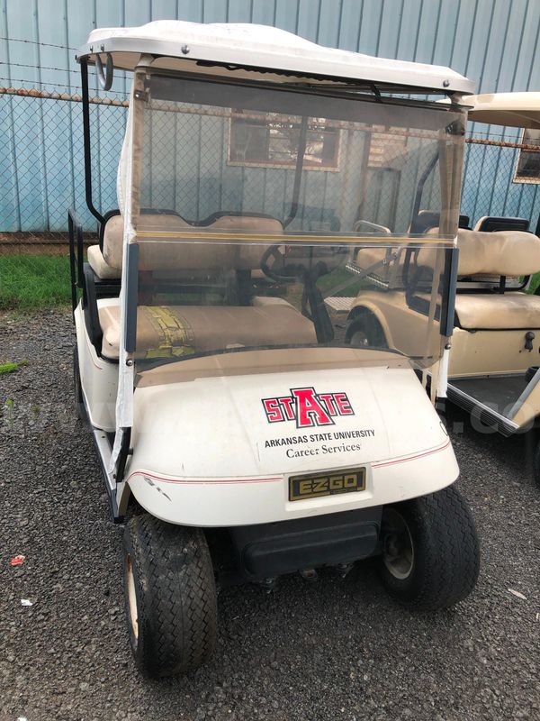 E-Z-Go Electric Golf Cart