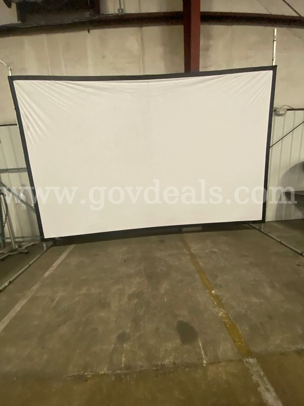 1 DRAPER SCREEN