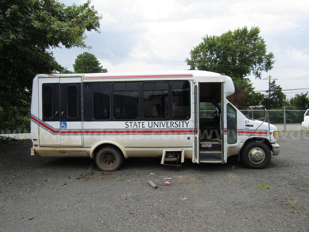2002 Ford Econoline