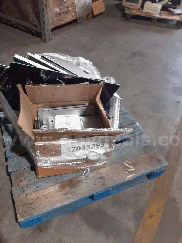 LOT OF APPLE IMACS AND ALL-IN-ONES ON 1 PALLET