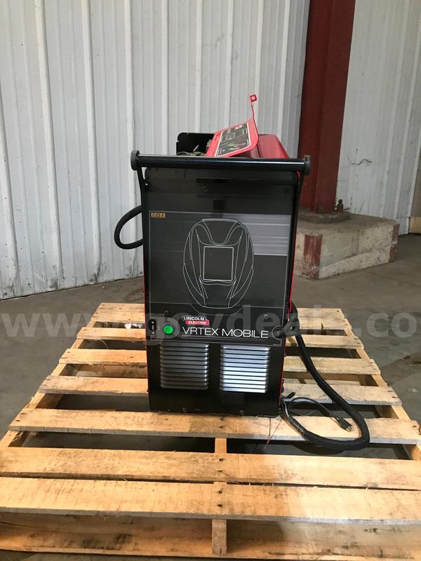 LINCOLN VRTEX WELDING SIMULATOR ON ONE PALLET.