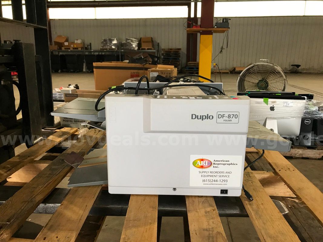 DUPLO DF870 FOLDER ON ONE PALLET.