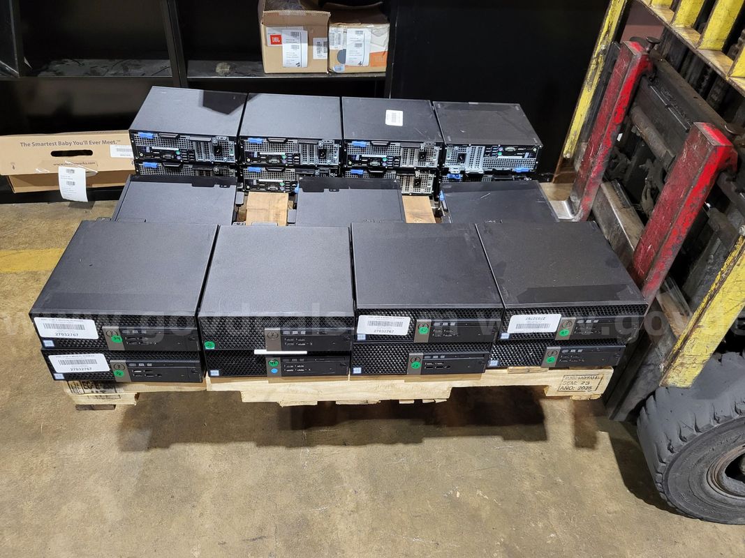 LOT OF COMPUTERS ON 1 PALLET