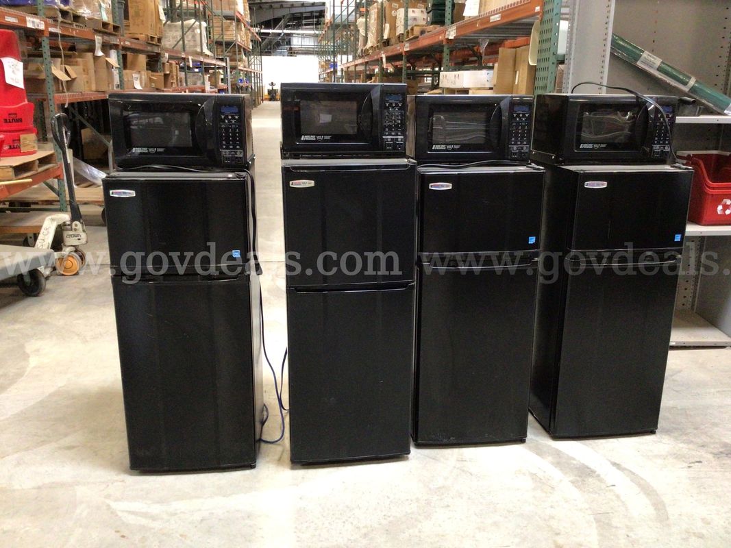 Lot of 4 Fridge/Microwave Combos