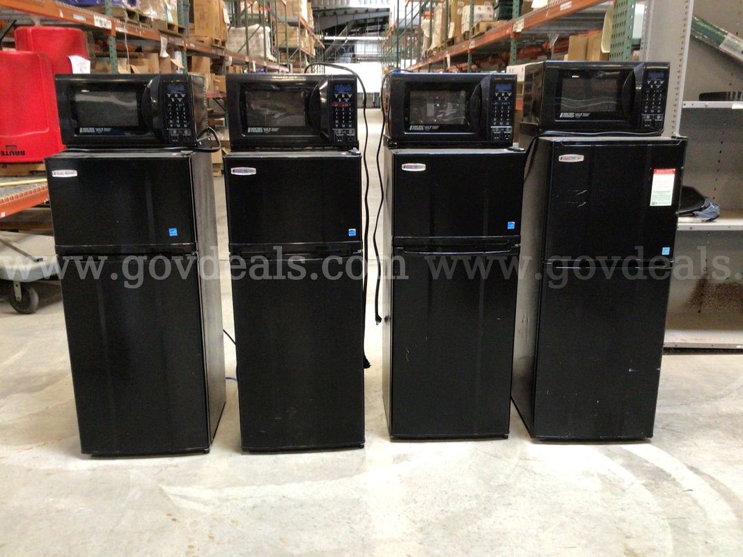 Lot of 4 Fridge/Microwave Combos