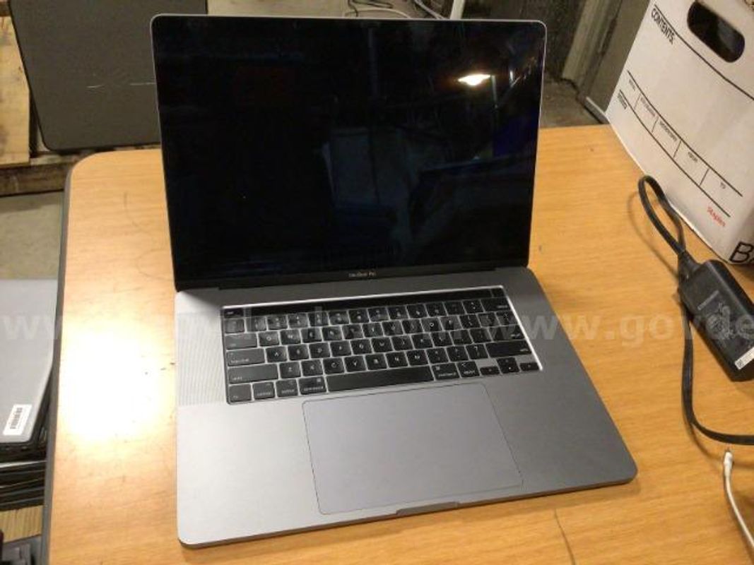 Apple MacBook Pro Core i9 2.3 GHz 16" Laptop 32GB 1TB SSD