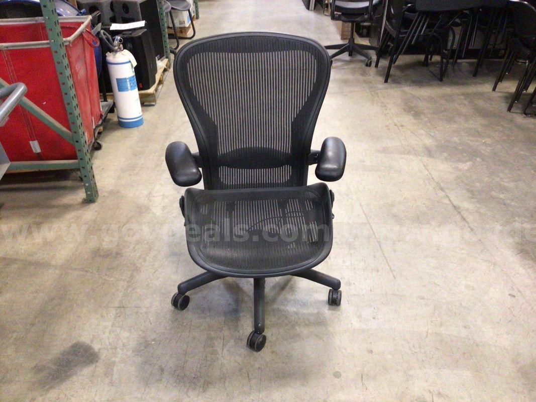 Herman Miller Aeron Office Chair (size C)