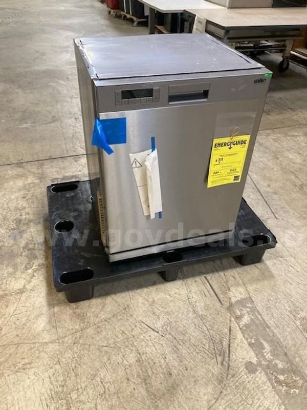Summit Dishwasher