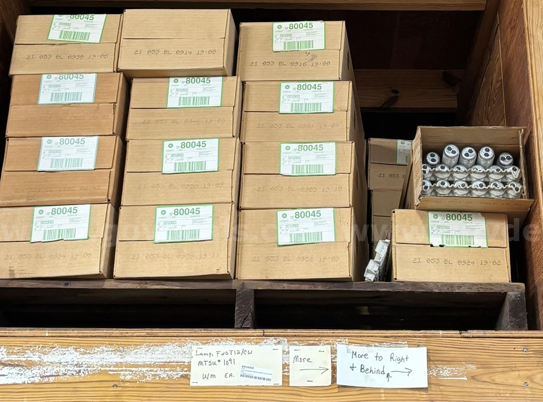 Lot of T-12 Fluorescent Lamps – Multiple Sizes & Types (Mixed Lot)