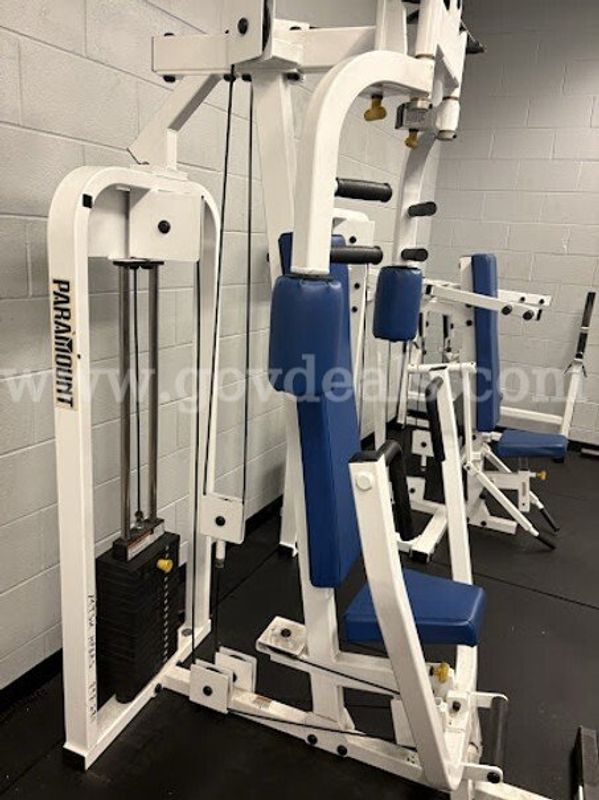 Lot 13 Paramount Vertical Butterfly Model 900 Pectoral Fly Machine