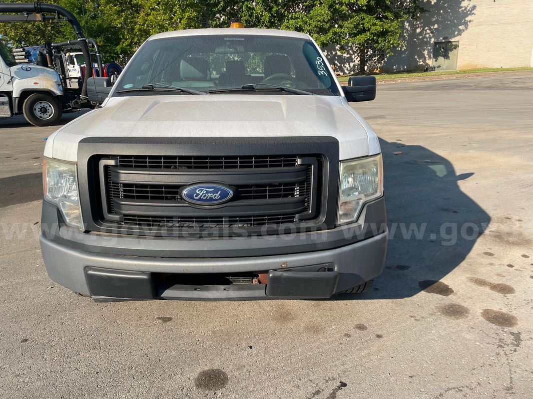 2013 Ford F-150 XL SuperCab 6.5-ft. Bed 2WD