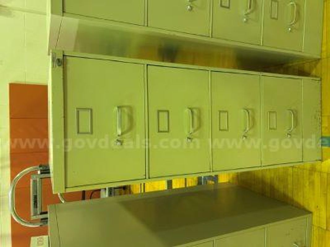 Steelcase legal size, 4 drawer filing cabinet