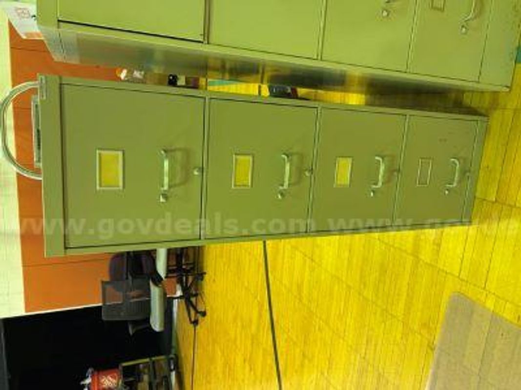 Letter size, 4 drawer filing cabinet