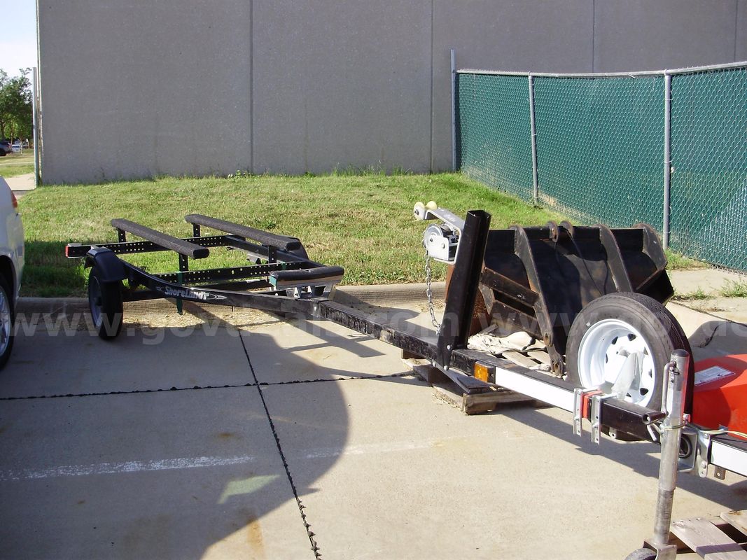 2013 Shorelander SLB10 18 Ft. Boat Trailer