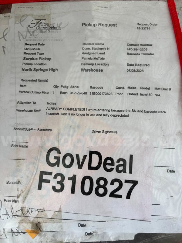 VERTICAL CUTTING MIXER SOLD AS IS
