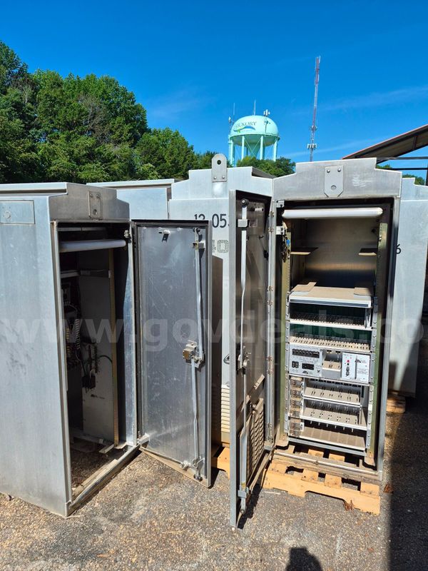 Lot of 4 aluminum traffic control cabinets (lot#1)