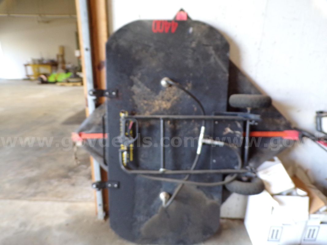 Spray surface cleaner