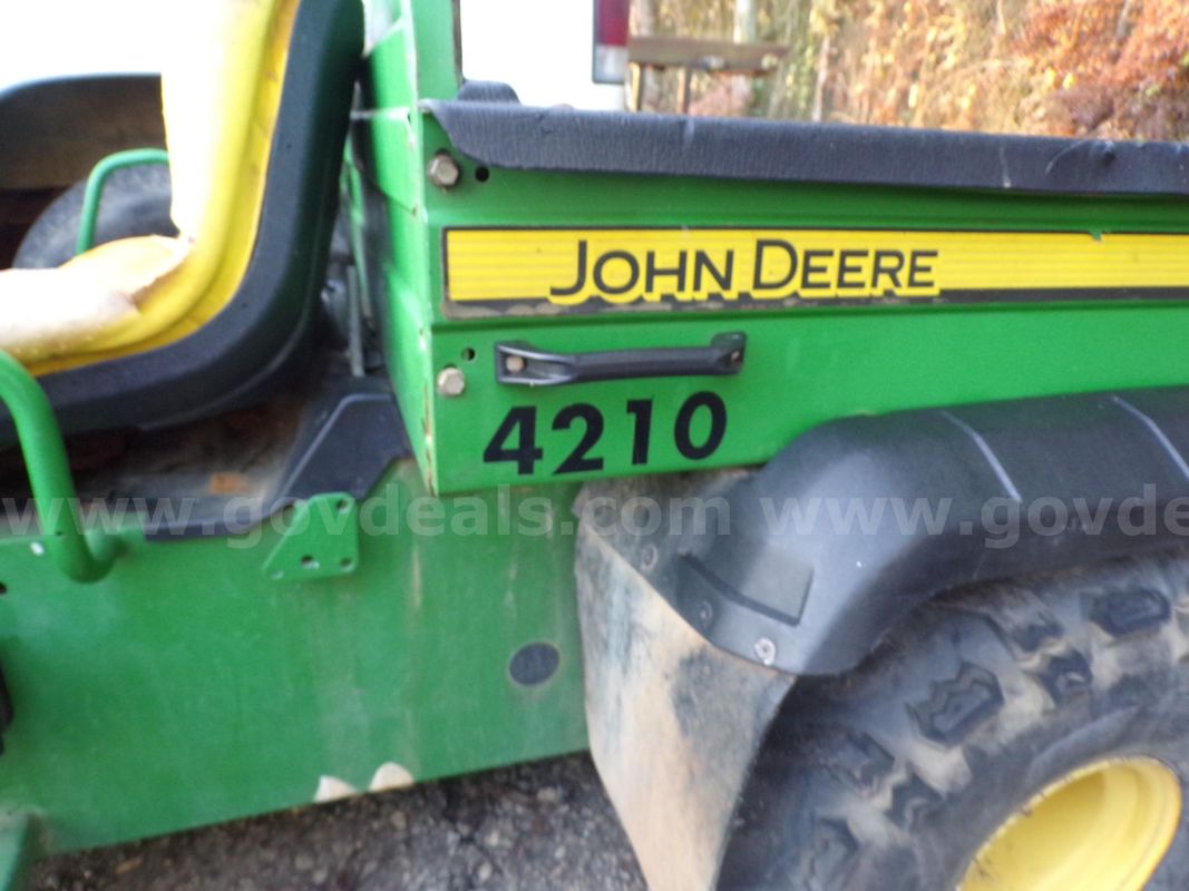 John Deere Gator