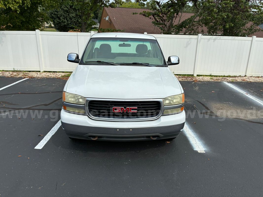 2001 GMC Sierra 1500 SLE Short Bed 4WD