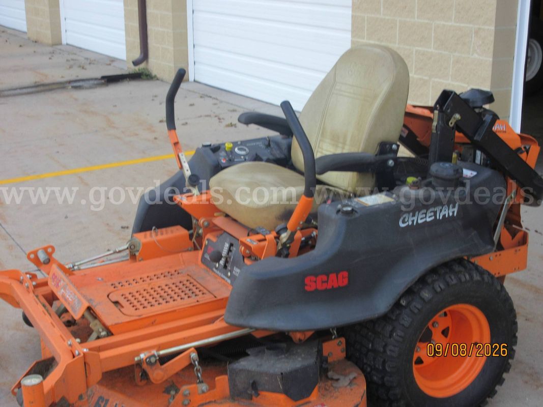 Scag Cheeta fuel injected 61 inch zero turn mower