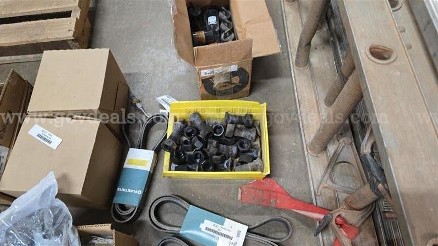 Misc Auto Parts Box 4 (Most New)