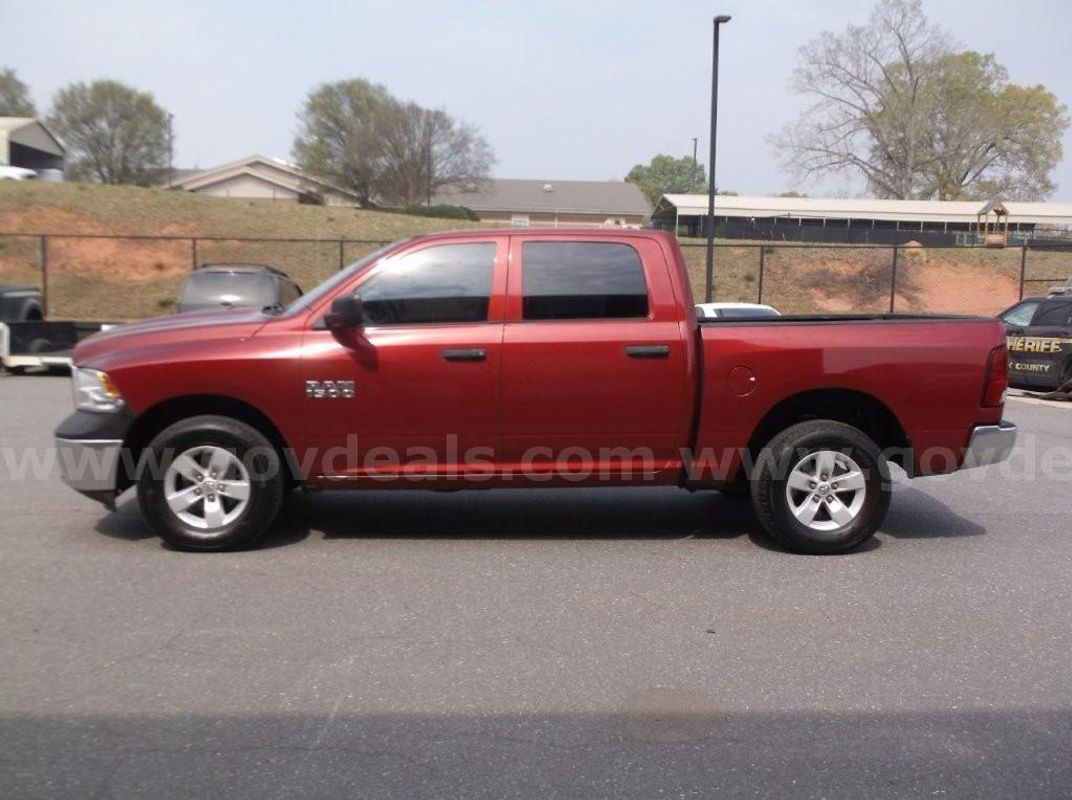 2013 Ram 1500 4x4 Extended Cab Pickup Truck