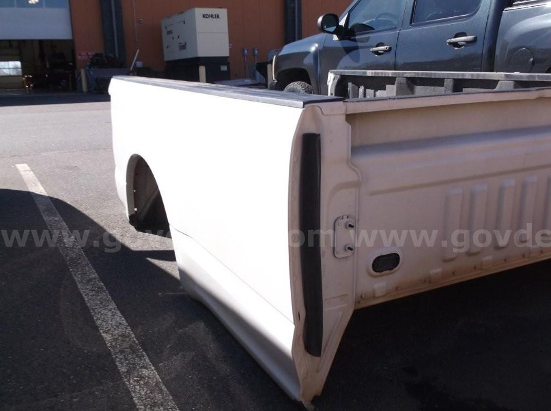 8’ Truck Bed off of 2019 Ford F-250 XL Super Duty 4x4, Crew Cab