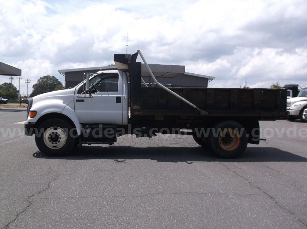 2008 Ford F-750