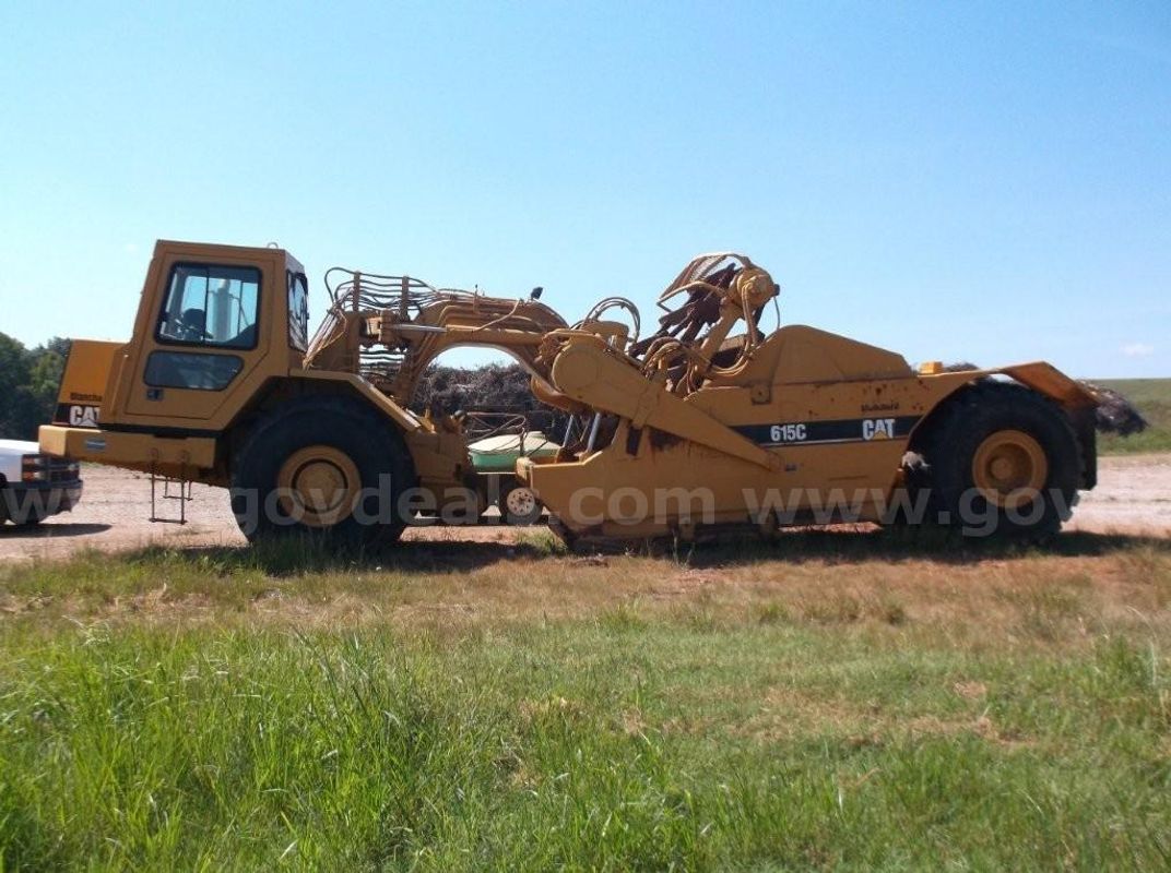 2008 Caterpillar 615C II Scraper Pan