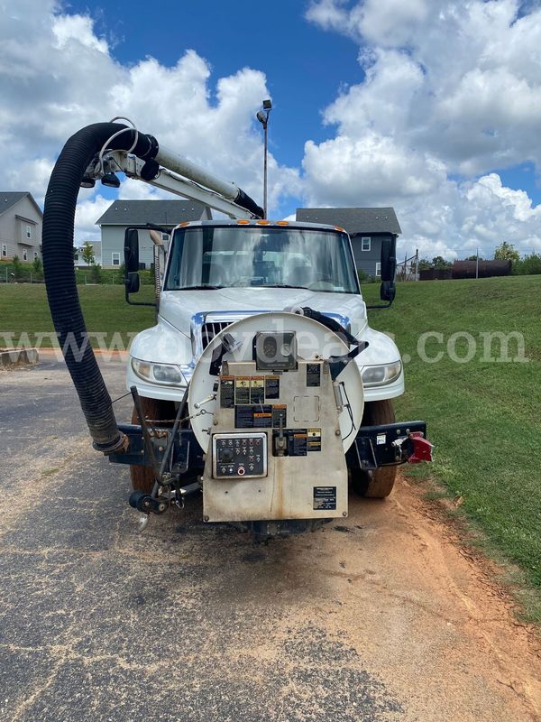 2009 International 4300 CH Vactor Truck