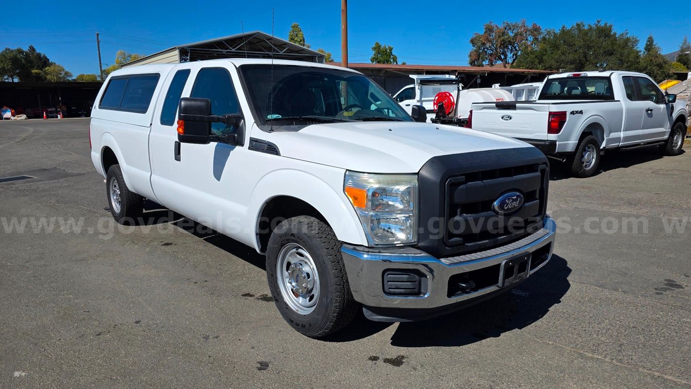 2014 Ford F-250 SD XL SuperCab Long Bed 2WD