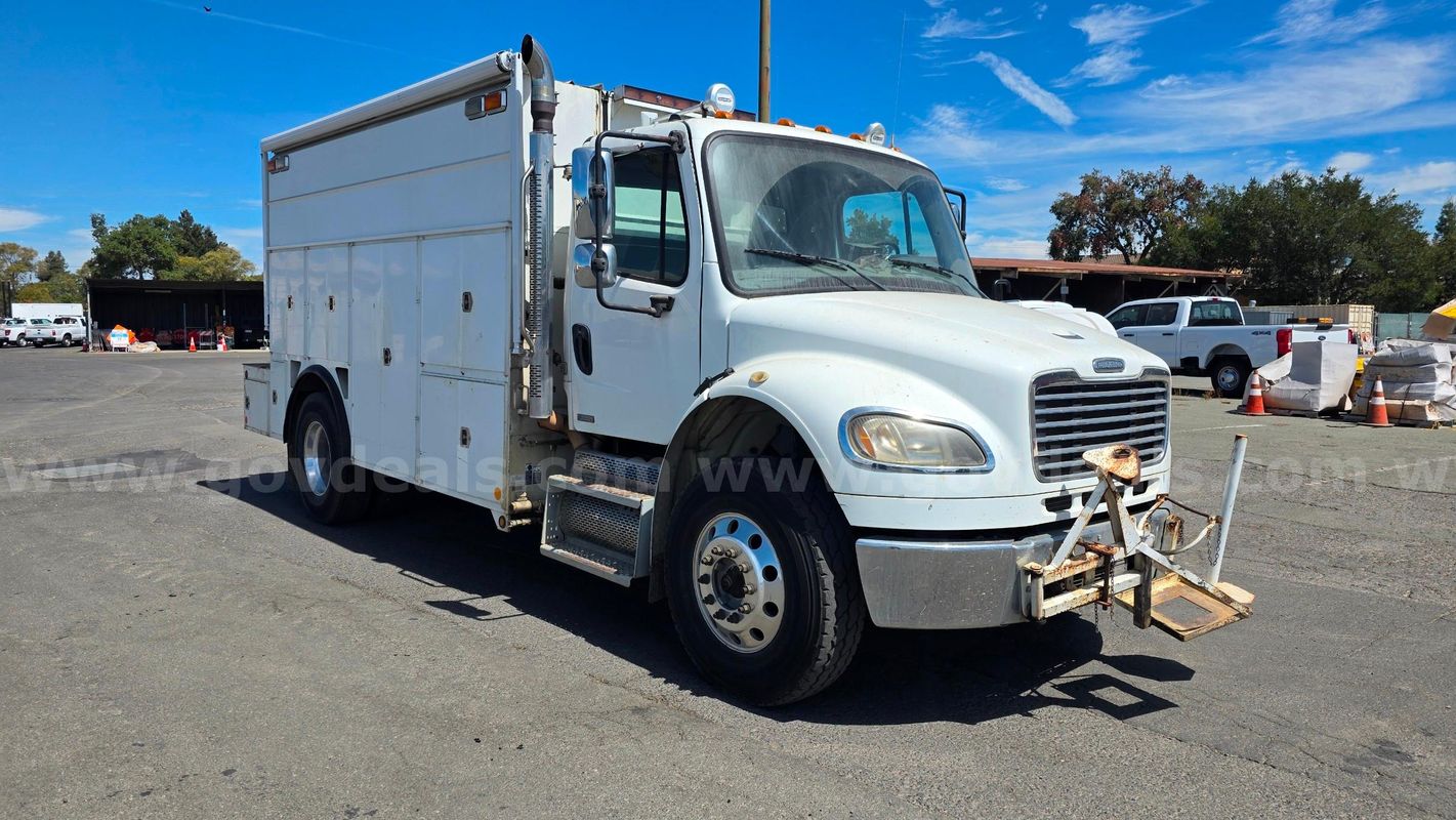 2010 Freightliner M2 106 Water Utility Truck (See description)