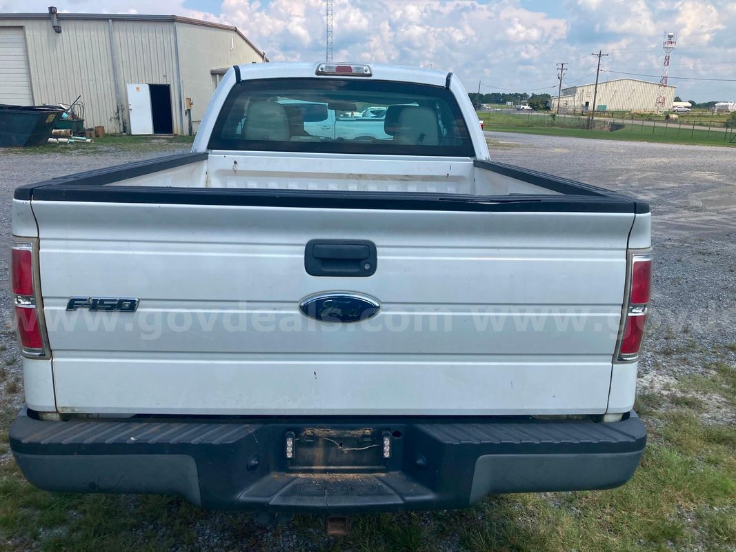 2010 Ford F-150 XL SuperCab 6.5-ft. Bed 4WD