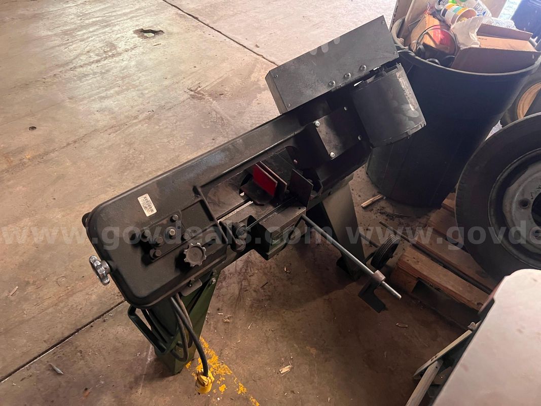 Industrial metal saw