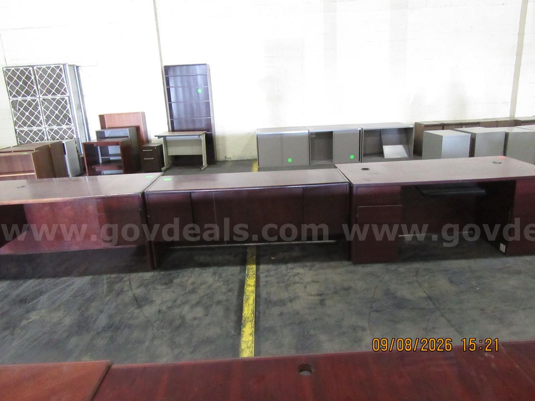 Lot of 3 Various Furniture Items